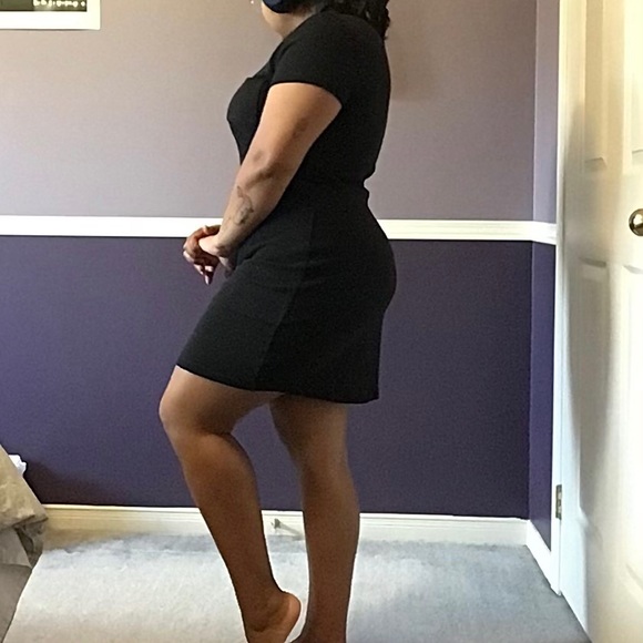 Black t-shirt dress - Picture 3 of 3